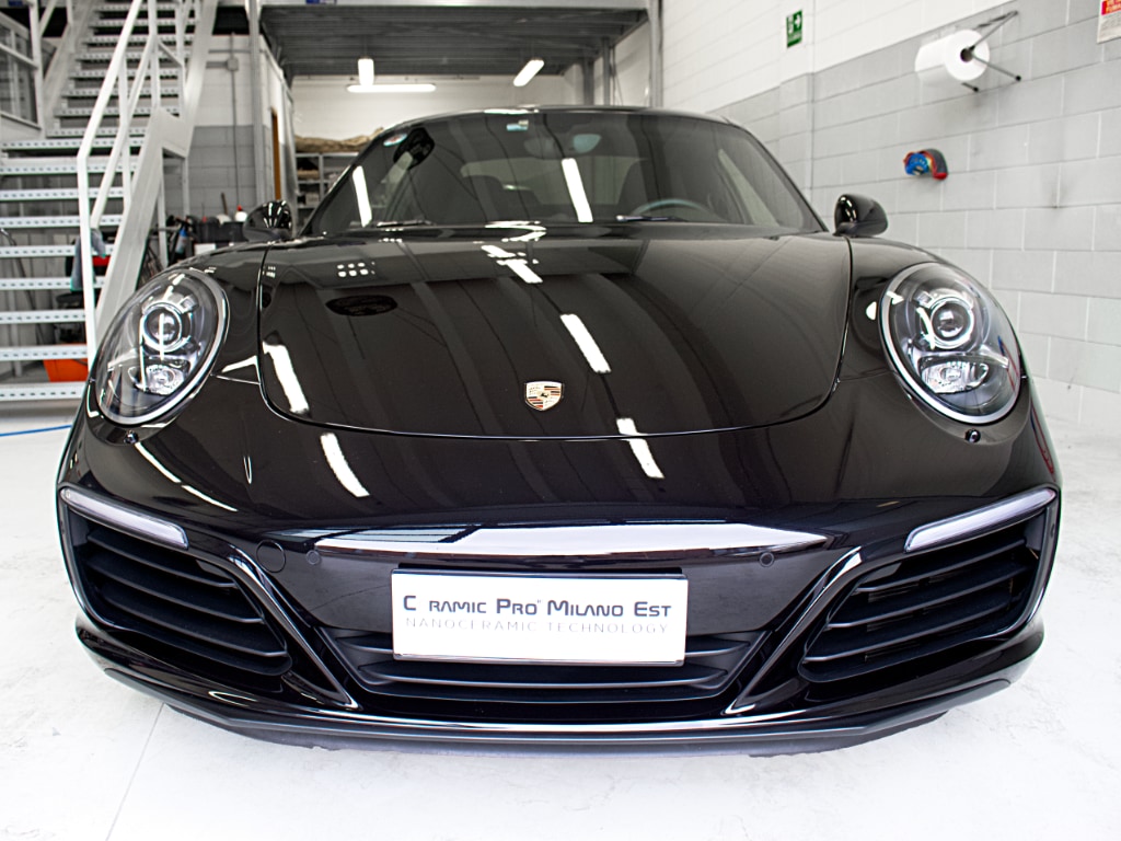Porsche 911 (992) Carrera 4S