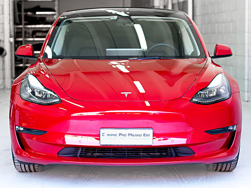 Tesla model Y nanotecnologia