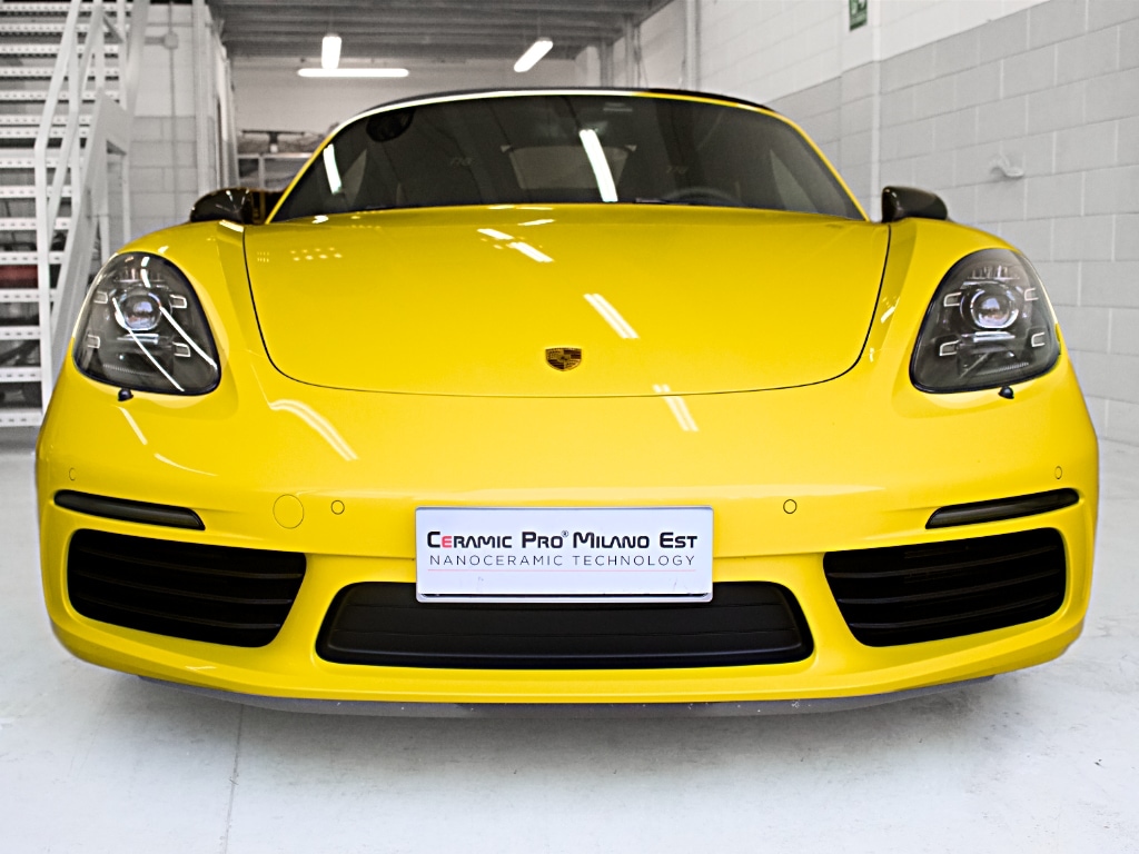 Porsche 718 Boxster T nanotecnologia